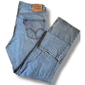 Vtg Levis 550 Relaxed Fit Jeans Mens 35x34 Light Wash Blue Denim Y2K  (34x34)